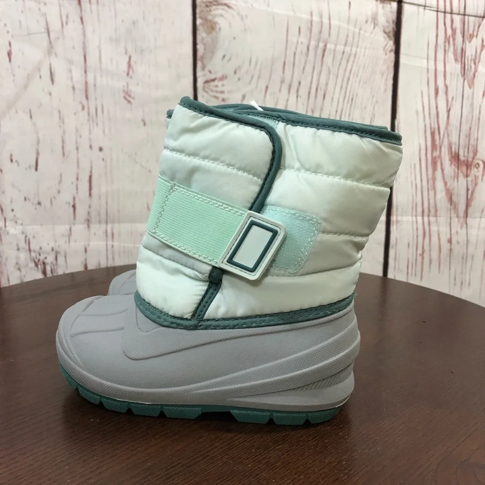 CAT & JACK Kids Snow Boots in Mint and Gray - Comfortable Winter Footwear size 9
